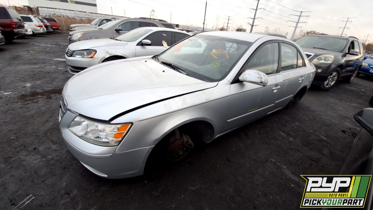 2009 HYUNDAI SONATA available for parts