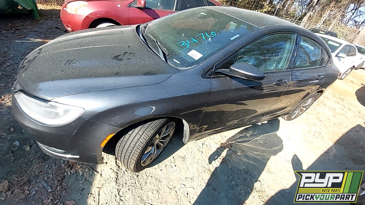 2015 CHRYSLER 200 partes disponibles