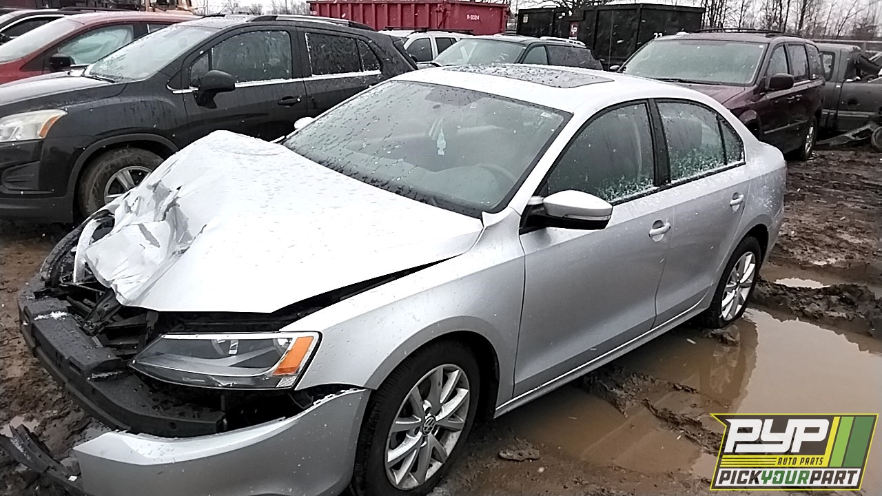 2011 VOLKSWAGEN JETTA partes disponibles
