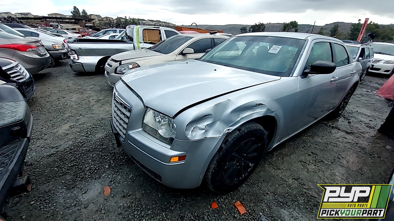 2008 CHRYSLER 300 partes disponibles