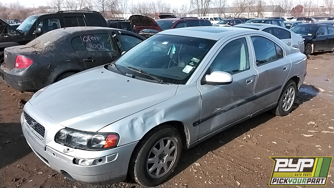 2002 VOLVO S60 available for parts