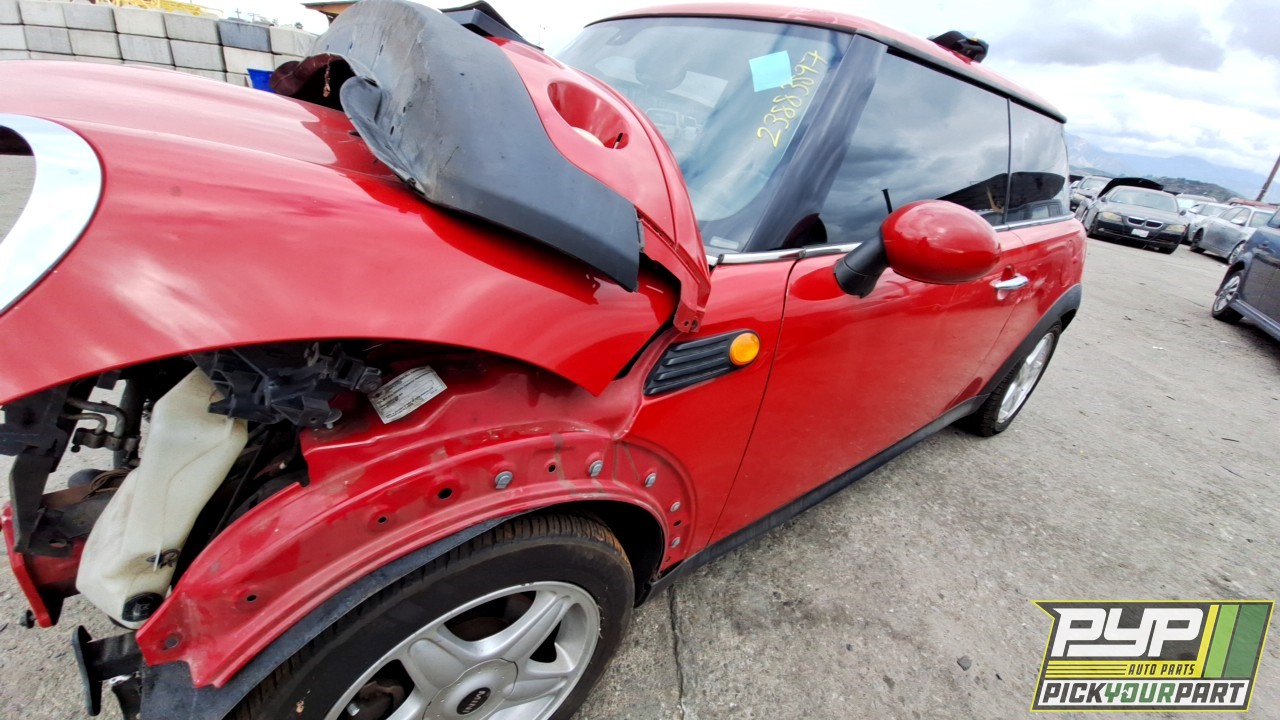 2007 MINI COOPER partes disponibles