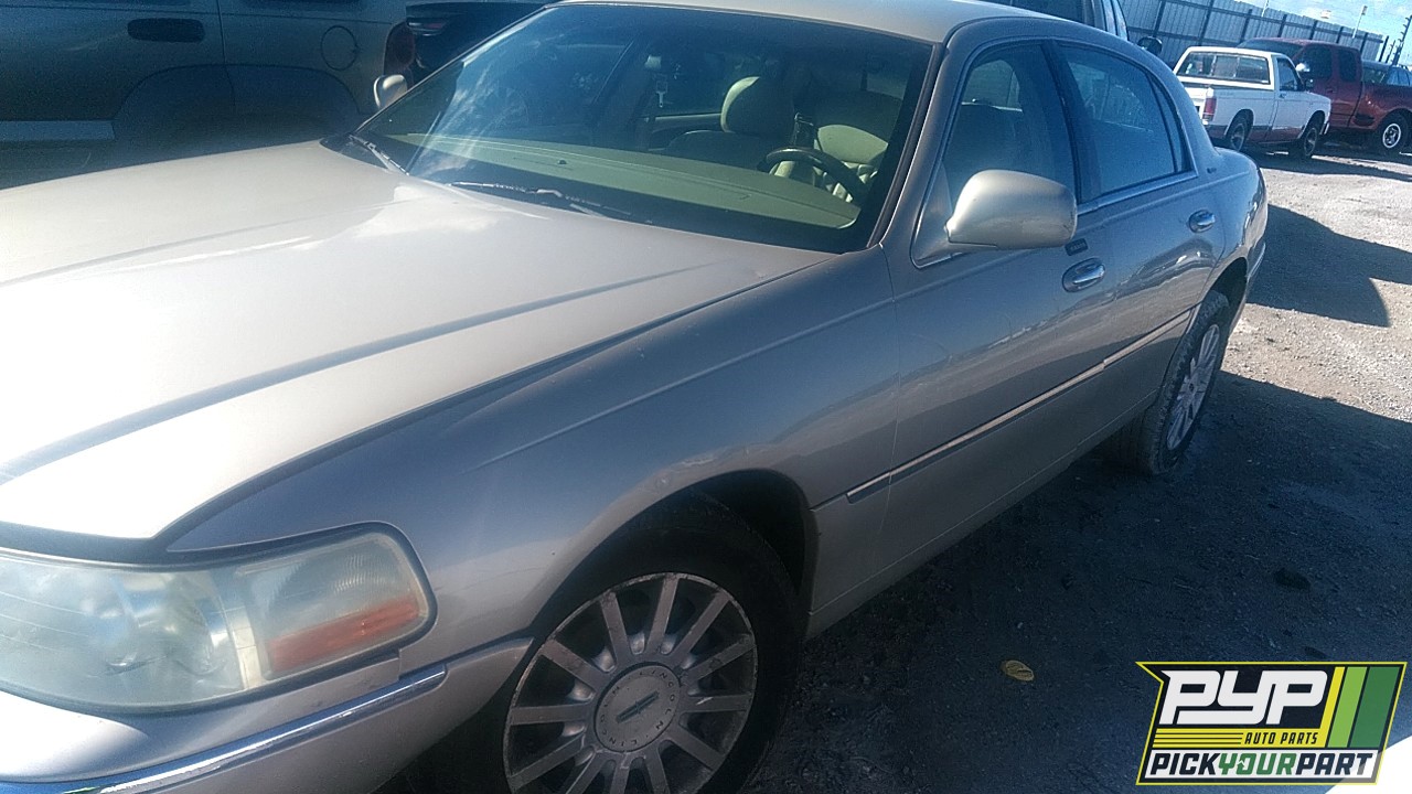 2006 LINCOLN TOWN CAR partes disponibles