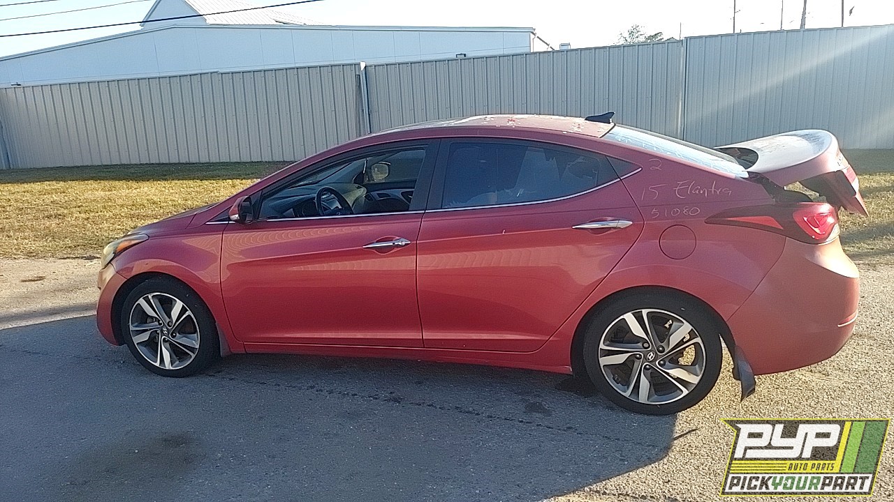 2015 HYUNDAI ELANTRA partes disponibles