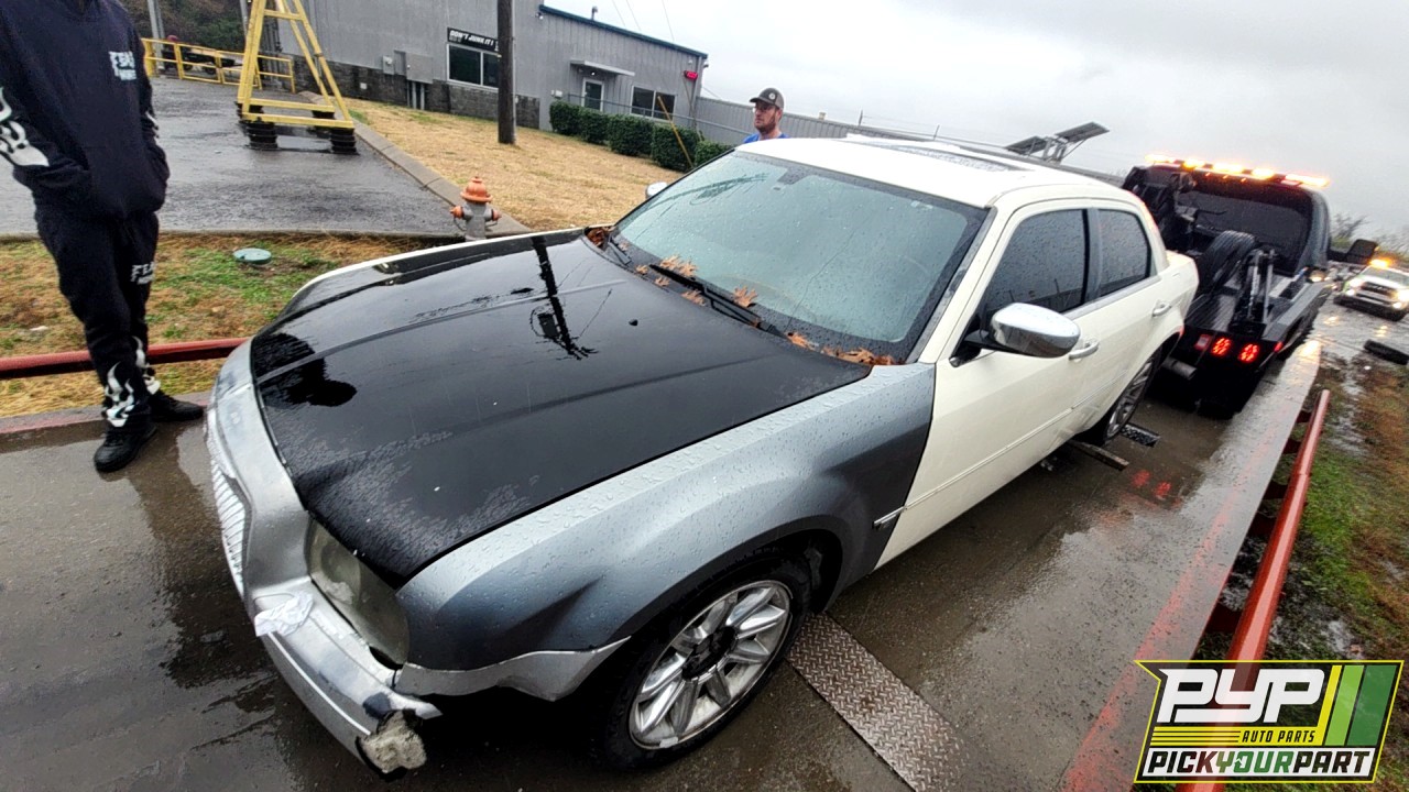 2006 CHRYSLER 300 partes disponibles