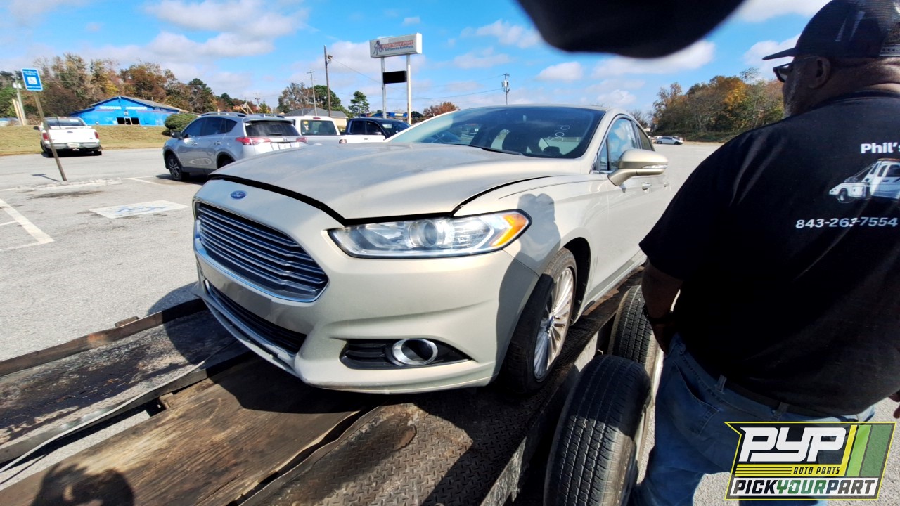 2015 FORD FUSION partes disponibles