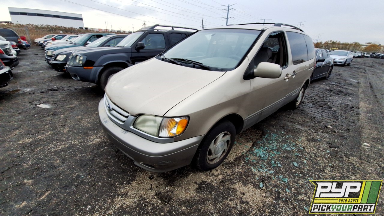 2002 TOYOTA SIENNA partes disponibles