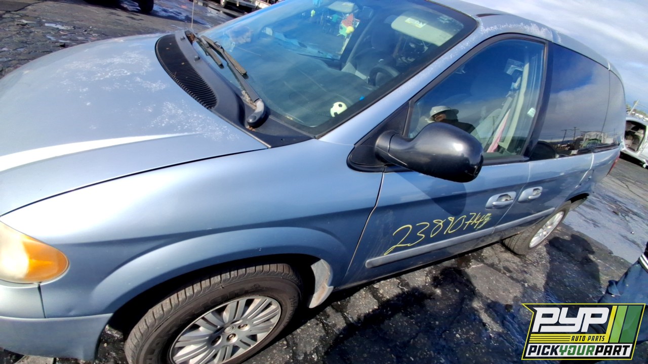 2006 CHRYSLER TOWN & COUNTRY partes disponibles