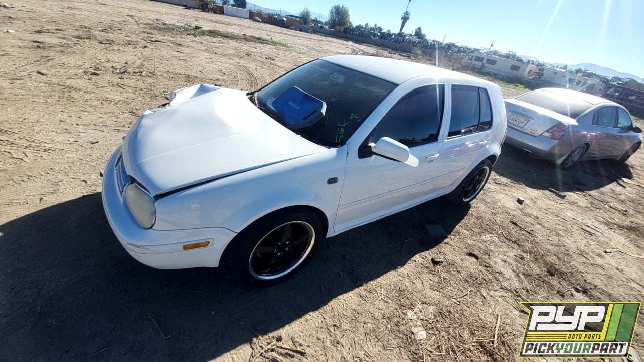 2004 VOLKSWAGEN GOLF partes disponibles