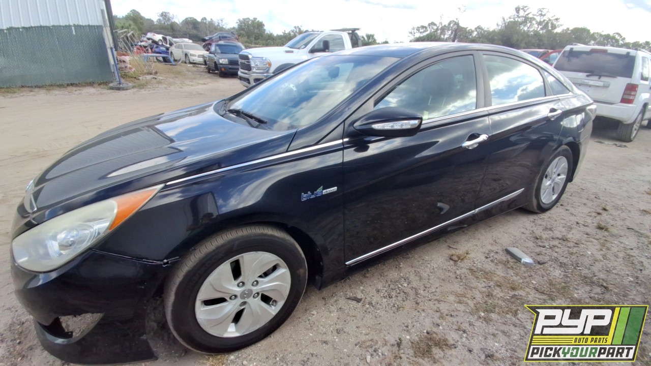 2015 HYUNDAI SONATA available for parts