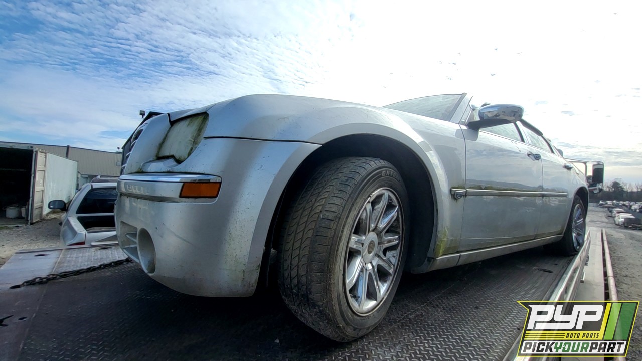 2006 CHRYSLER 300 available for parts