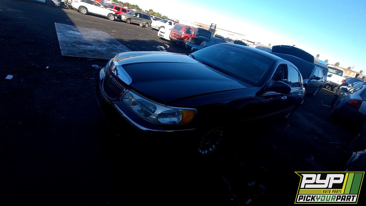 2001 LINCOLN TOWN CAR partes disponibles