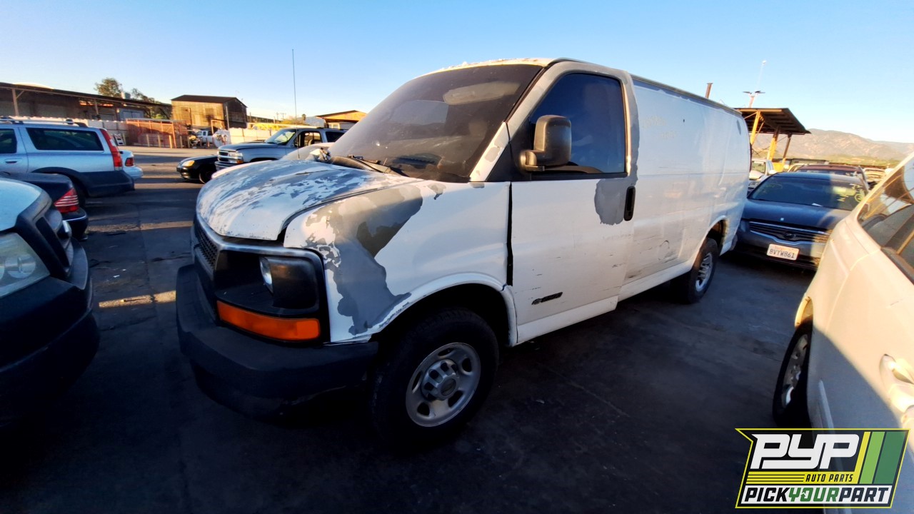 2004 CHEVROLET EXPRESS 2500 available for parts