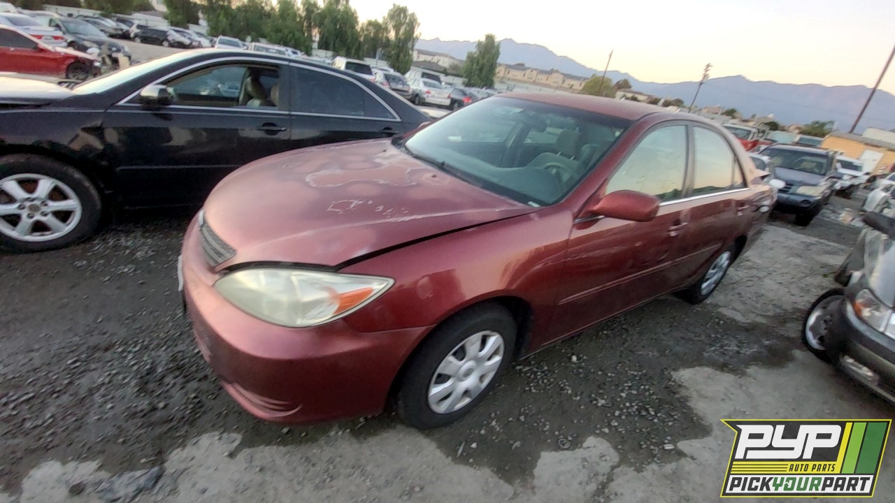 2004 TOYOTA CAMRY partes disponibles