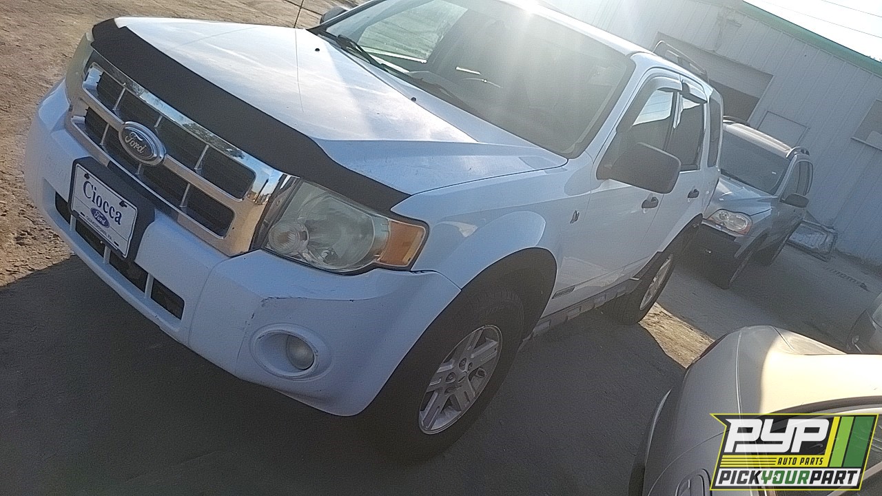 2008 FORD ESCAPE available for parts