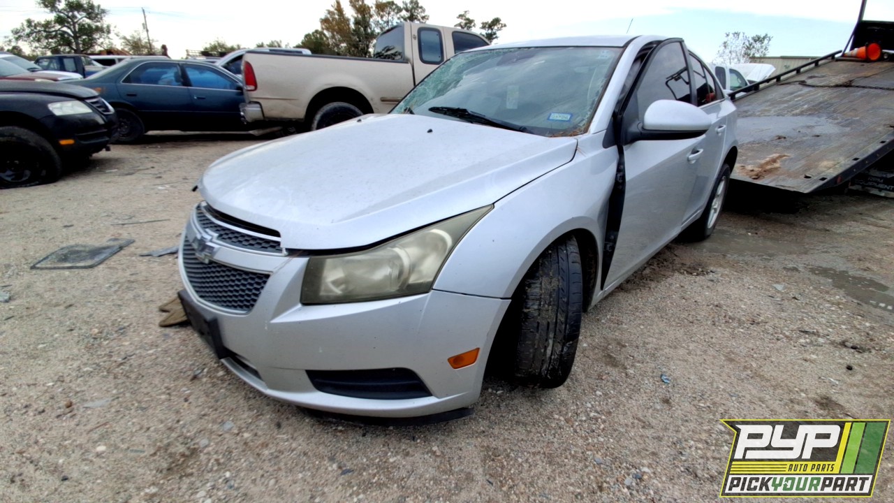 2013 CHEVROLET CRUZE partes disponibles