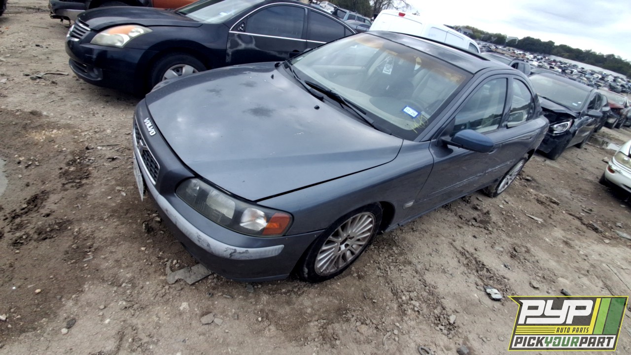 2004 VOLVO S60 partes disponibles