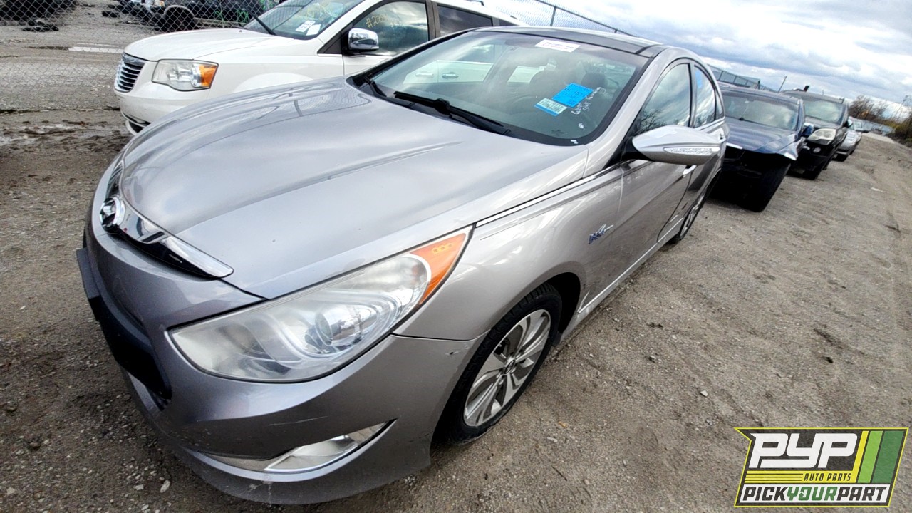 2013 HYUNDAI SONATA available for parts