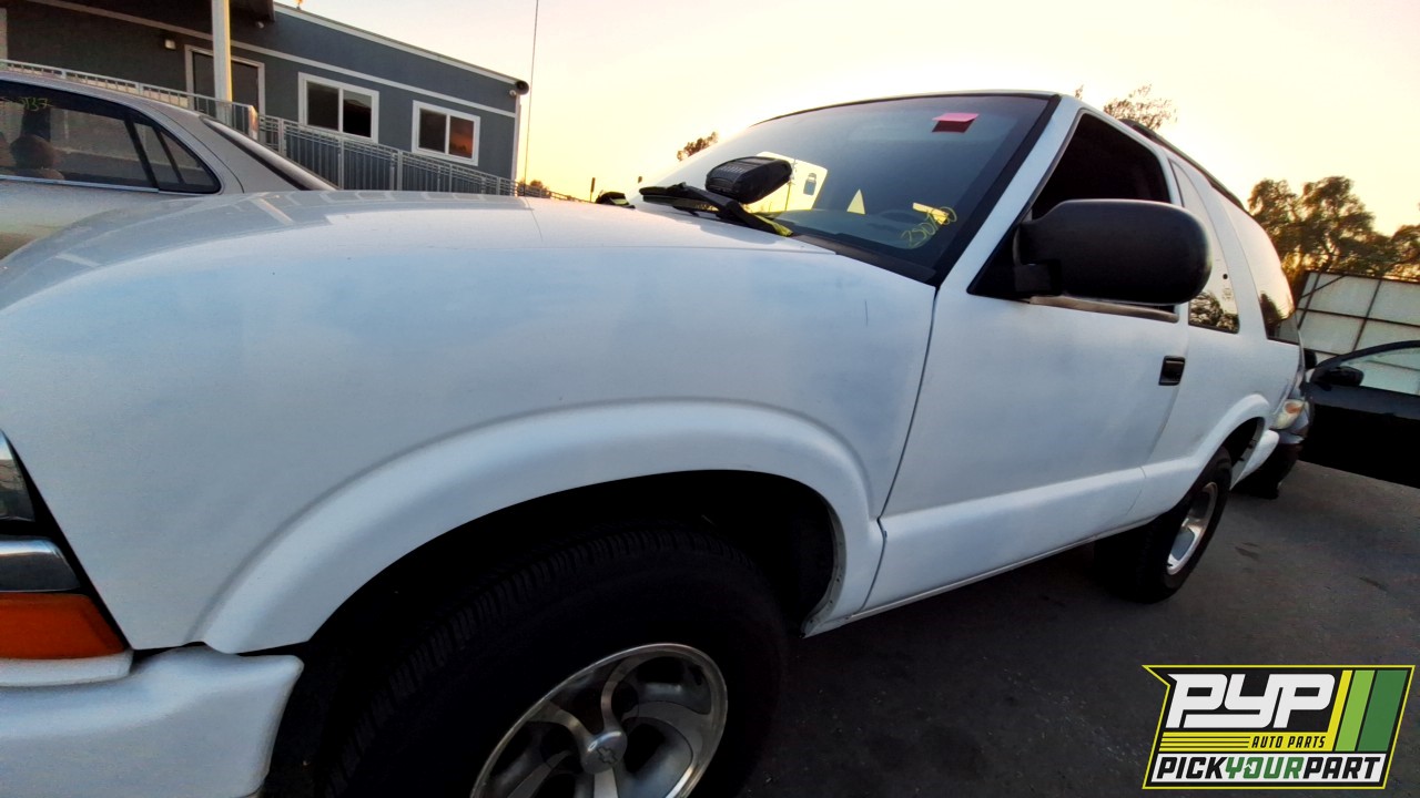 2004 CHEVROLET BLAZER partes disponibles