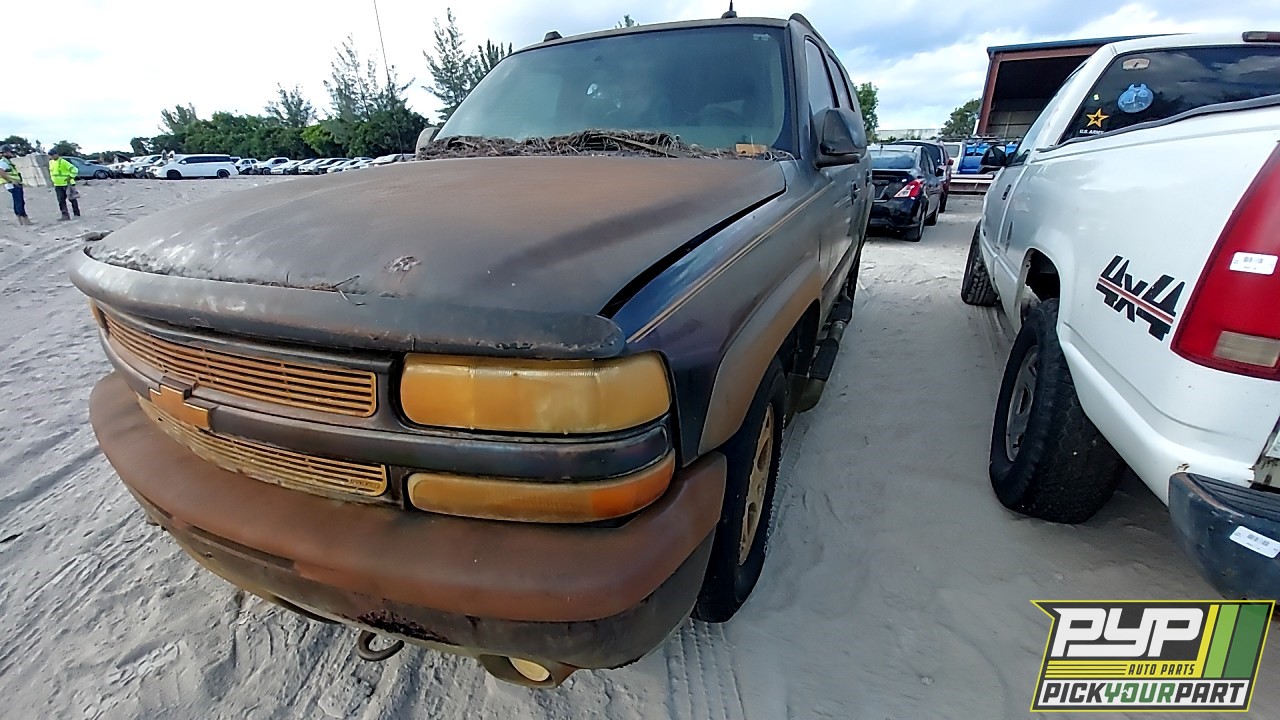 2004 CHEVROLET TAHOE partes disponibles
