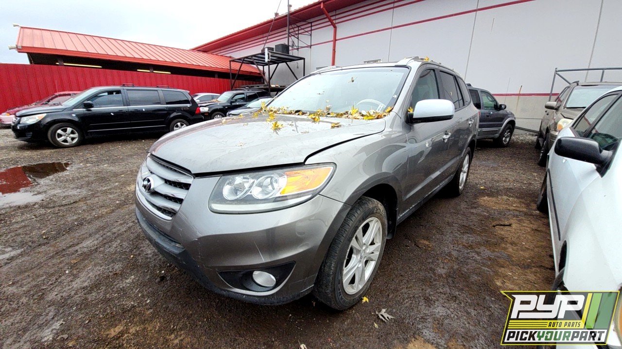 2012 HYUNDAI SANTA FE available for parts