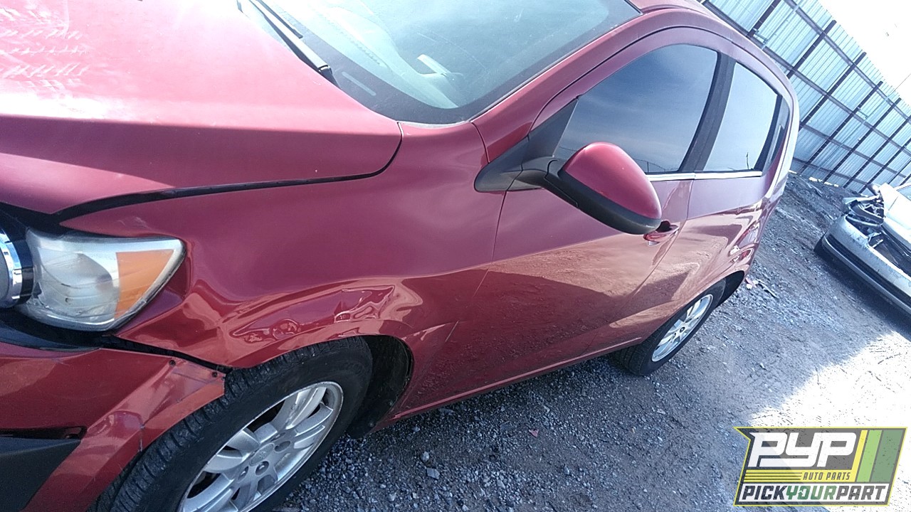 2013 CHEVROLET SONIC partes disponibles