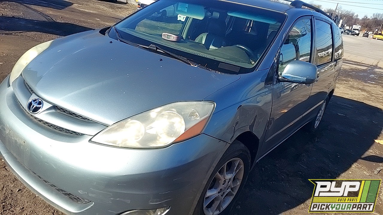 2006 TOYOTA SIENNA available for parts