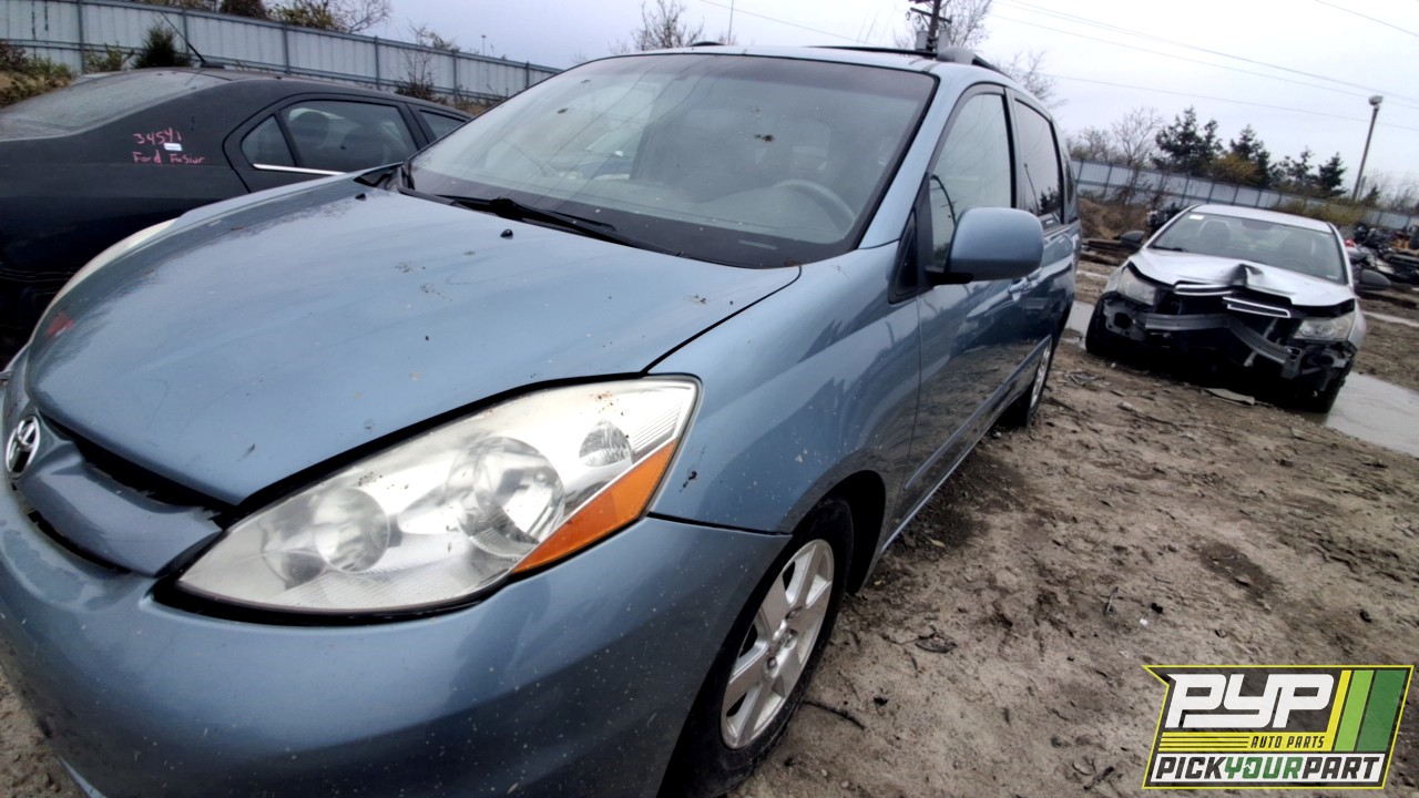 2007 TOYOTA SIENNA available for parts