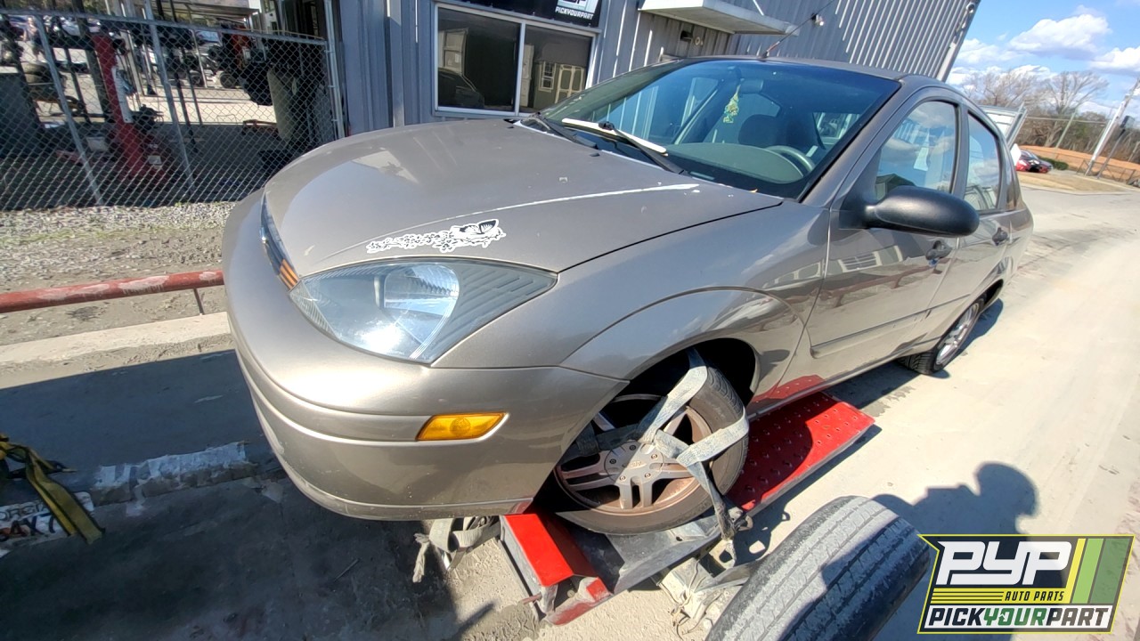 2003 FORD FOCUS available for parts