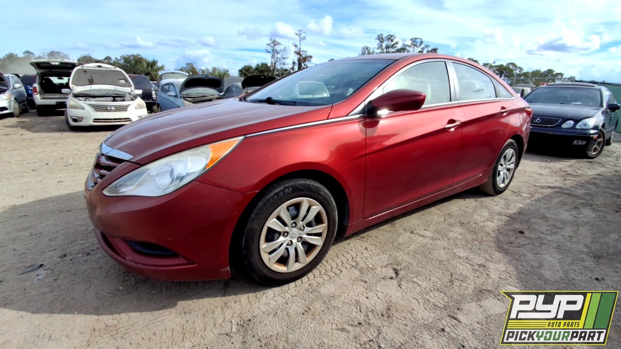 2013 HYUNDAI SONATA available for parts