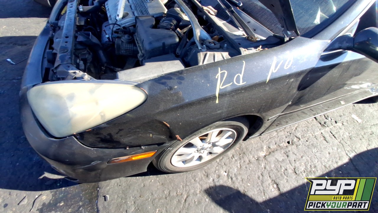 2004 LEXUS ES330 partes disponibles