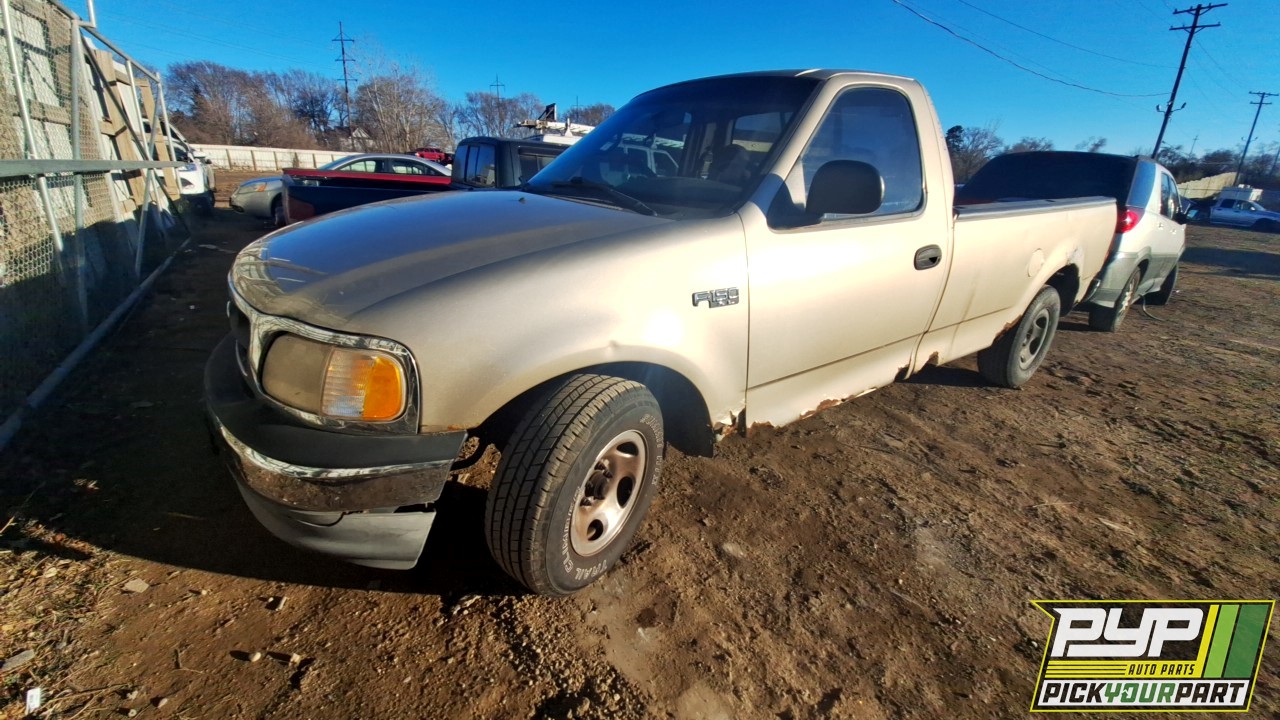 2000 FORD F-150 available for parts