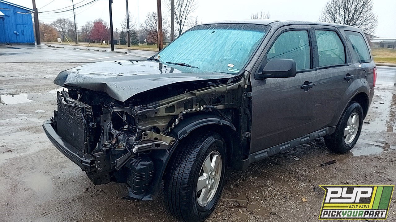 2009 FORD ESCAPE available for parts