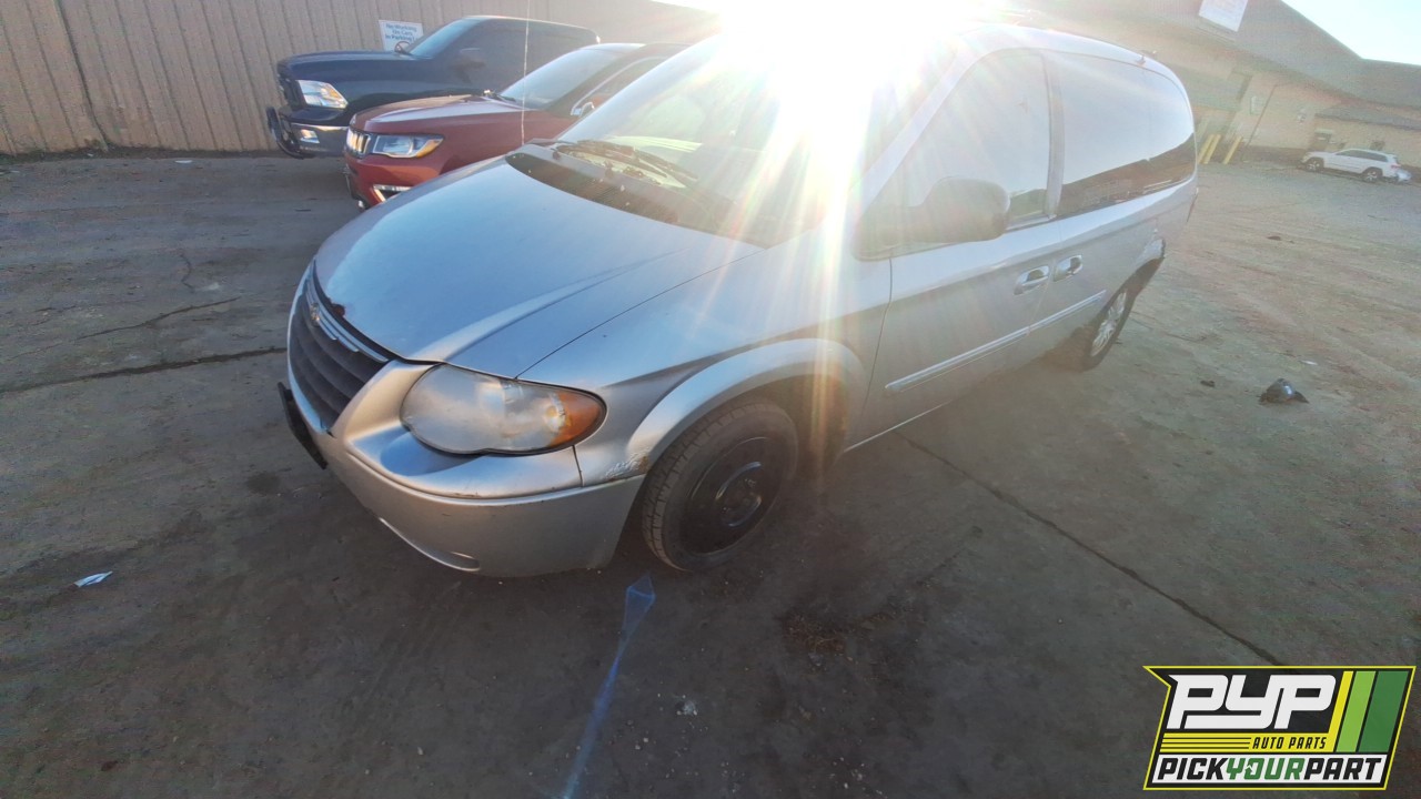 2006 CHRYSLER TOWN & COUNTRY partes disponibles