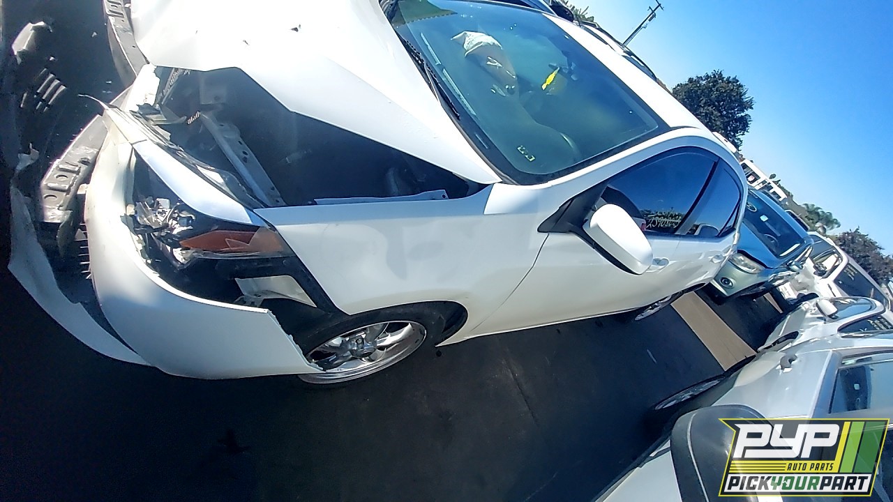 2014 TOYOTA COROLLA partes disponibles