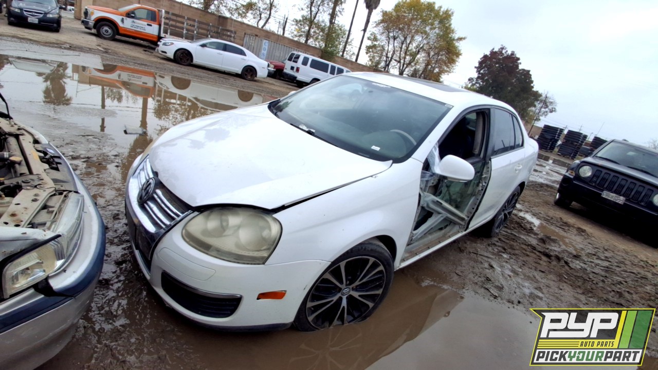 2010 VOLKSWAGEN JETTA available for parts