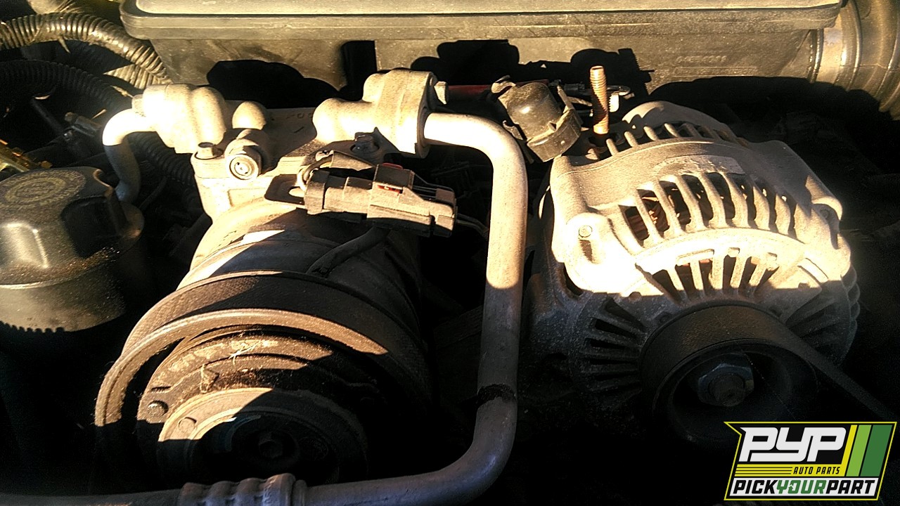 2004 JEEP GRAND CHEROKEE partes disponibles