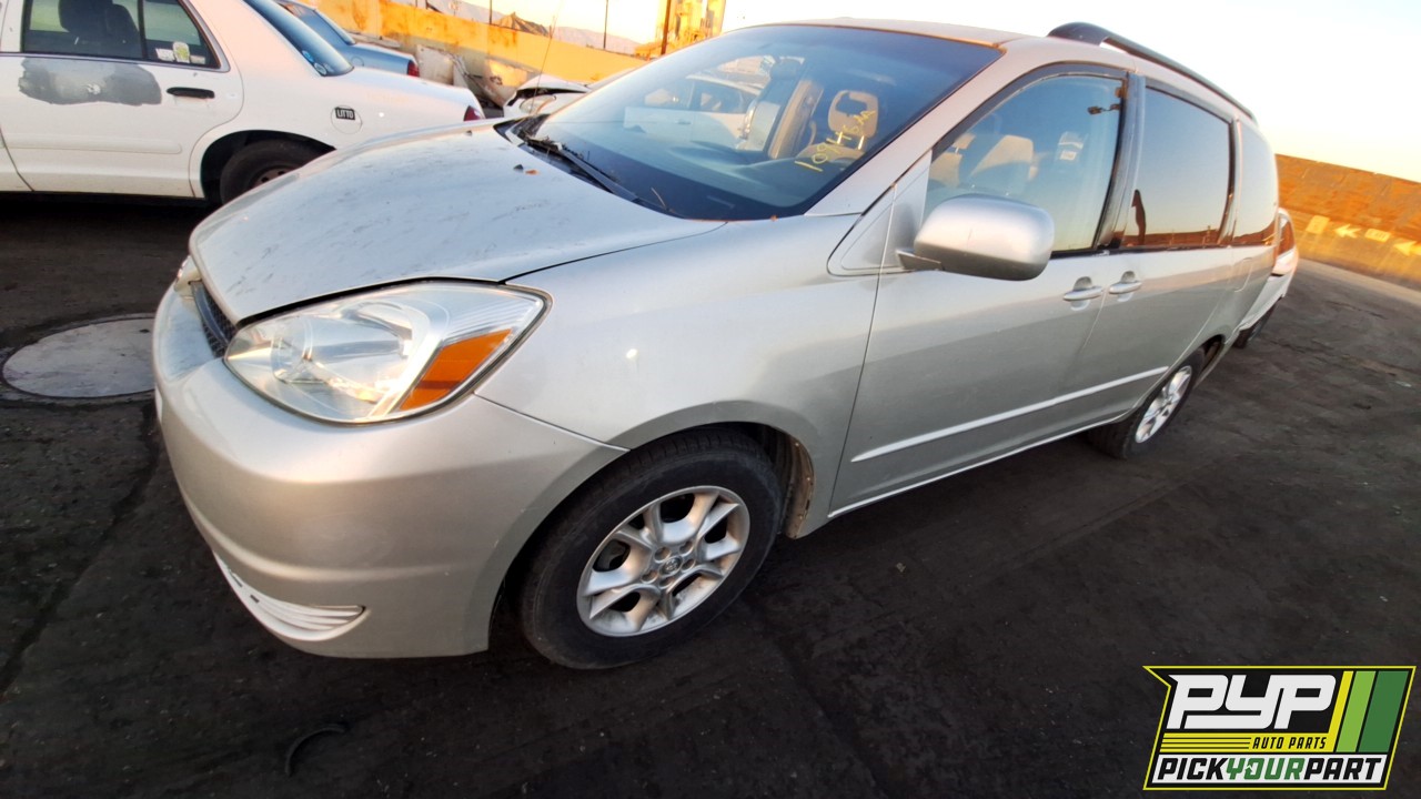 2004 TOYOTA SIENNA available for parts