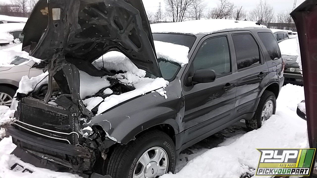 2004 FORD ESCAPE available for parts