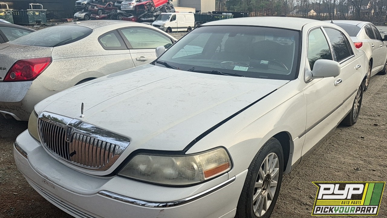 2006 LINCOLN TOWN CAR partes disponibles