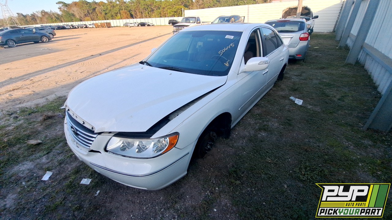 2009 HYUNDAI AZERA available for parts
