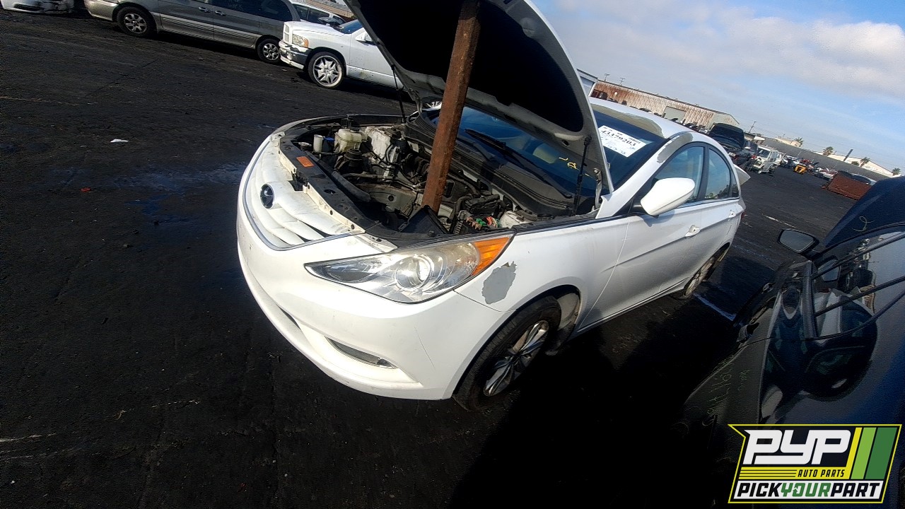 2013 HYUNDAI SONATA available for parts