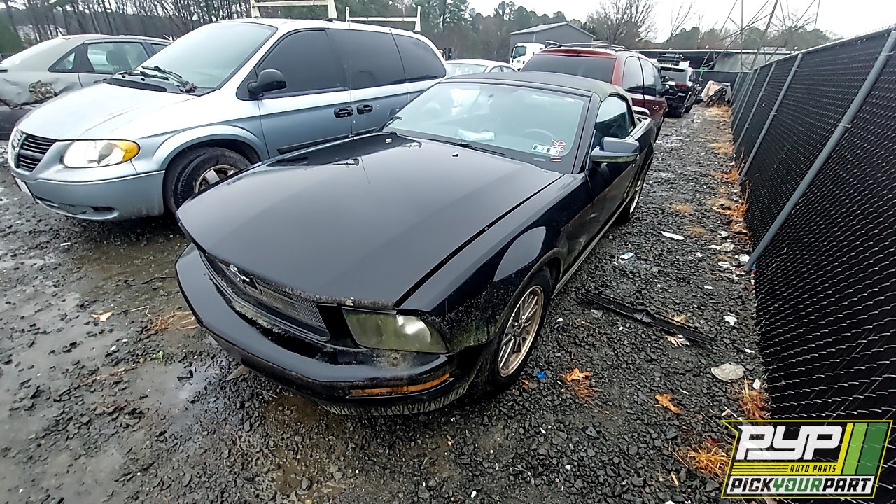 2005 FORD MUSTANG partes disponibles
