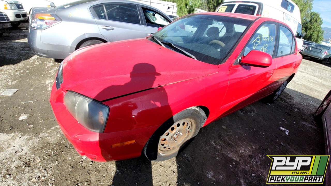 2004 HYUNDAI ELANTRA partes disponibles