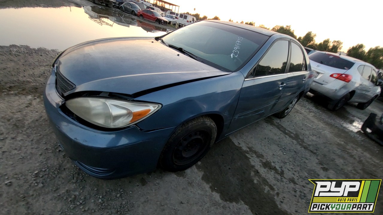 2004 TOYOTA CAMRY partes disponibles