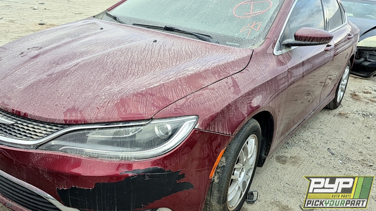 2016 CHRYSLER 200 partes disponibles