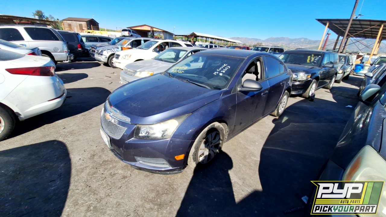 2013 CHEVROLET CRUZE partes disponibles