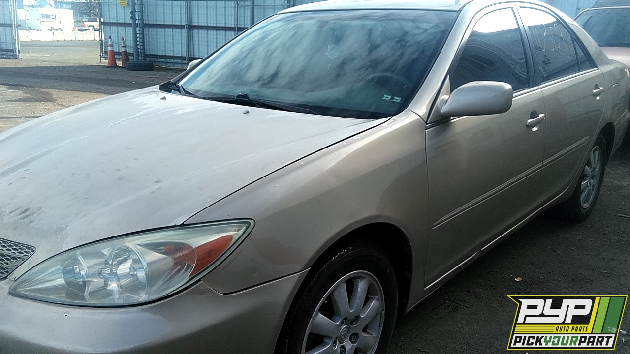 2004 TOYOTA CAMRY partes disponibles