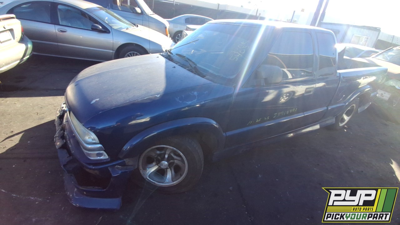 2001 CHEVROLET S10 available for parts