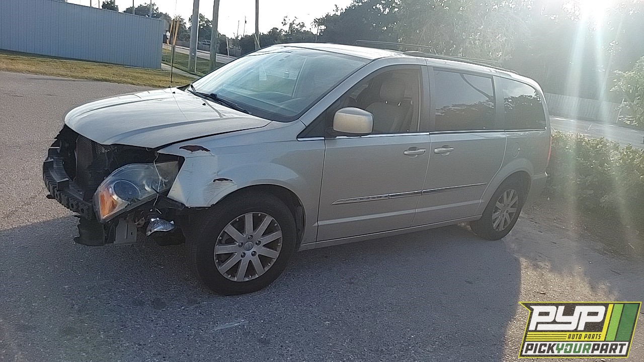 2015 CHRYSLER TOWN & COUNTRY available for parts